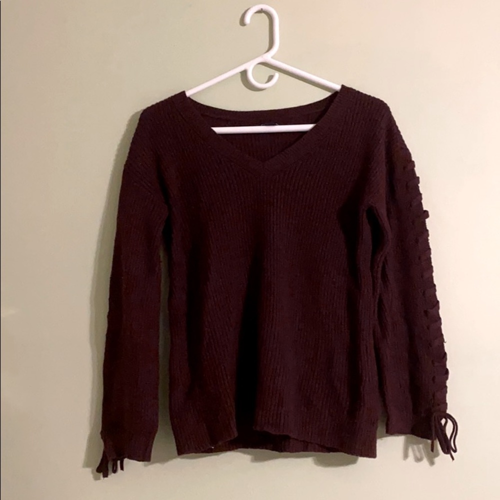 American Eagle Maroon V Neck Sweater